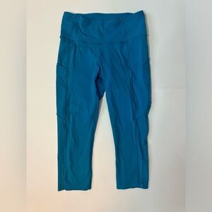 LULULEMON BLUE CROP LEGGINGS SIZE SMALL